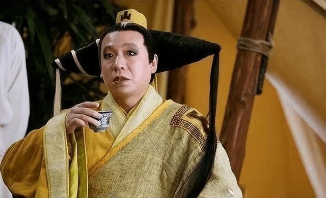 有种尴尬叫“得罪造型师”,大牌明星的奇葩造型,一个比一个辣眼