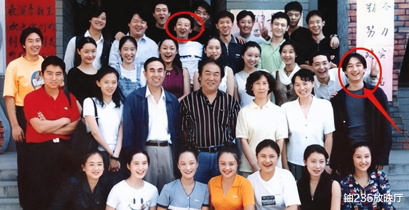 一场同学聚会,暴露了黄海波的“江湖地位”,难怪曲栅栅不离不弃