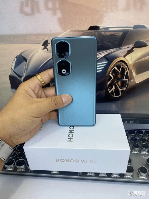 榮耀90 Pro深度評測，2億像素影像旗艦，屏幕護眼新體驗，沒短板