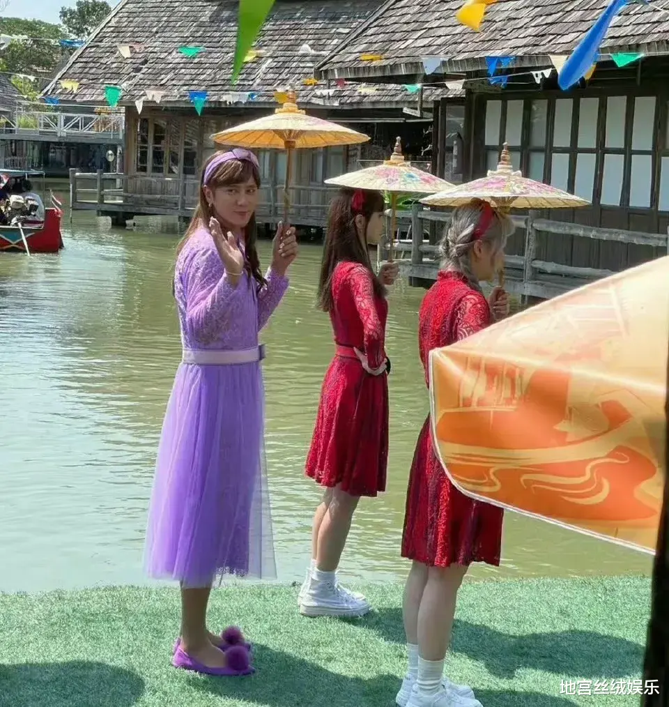 罗志祥整容了?面部僵硬脸肿不自然,发面像蜡像,拍照自证被嘲丑