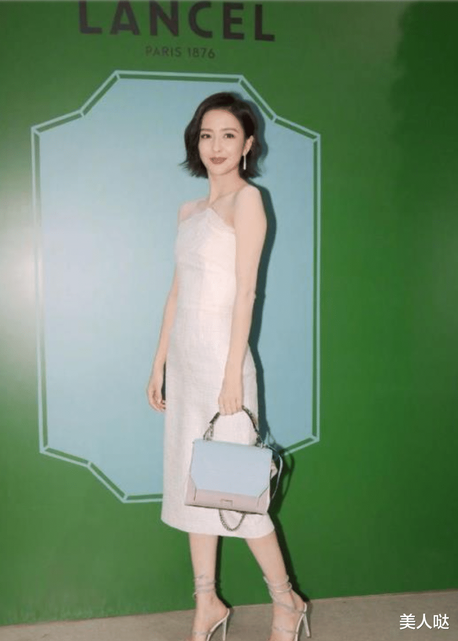 40岁佟丽娅换发型美到换了个人，lob头配背心+阔腿裤，时髦高级太洋气