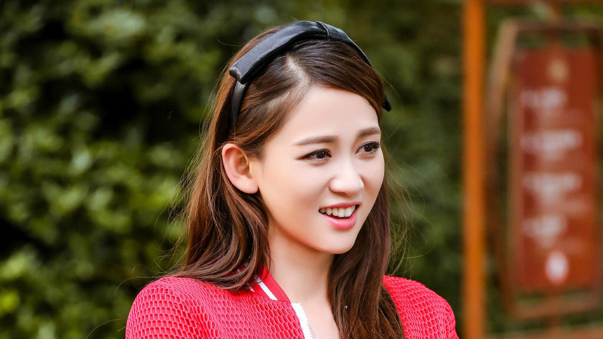 陈乔恩回应新剧怼脸镜头，自信演技胜过容颜，展现实力女演员底气