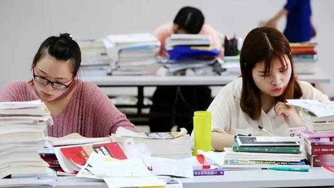 张雪峰数次强调：这3个专业坚决不能报考！2024年高考生务必知晓