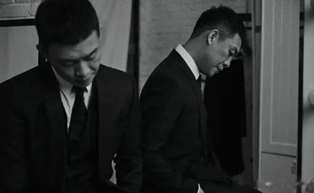 张译:我只要和她拍两口子的戏,她老公就抱孩子探班,真的很无语