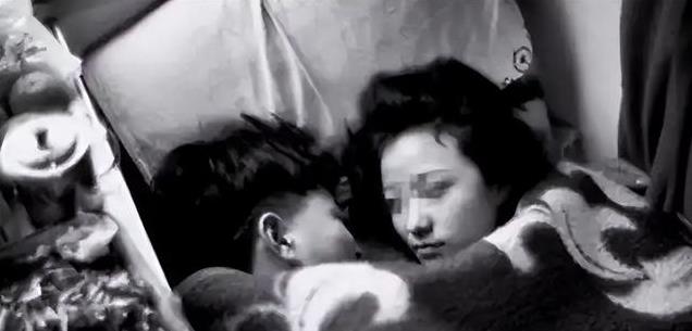 1993年老人带狗参演谢晋电影《老人与狗》,拍完人与狗皆惨遭枪毙