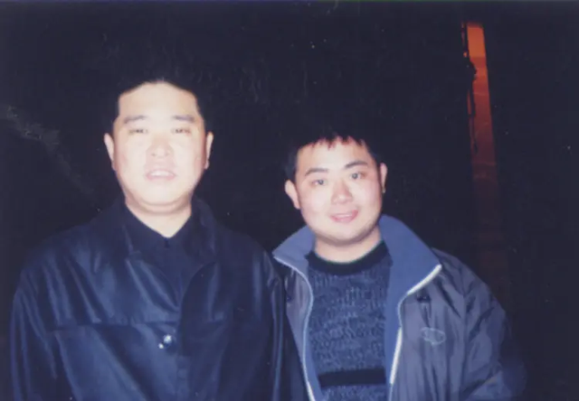 前央视主持人，因一句话惹怒赵本山被辞退？如今57岁的他怎样了