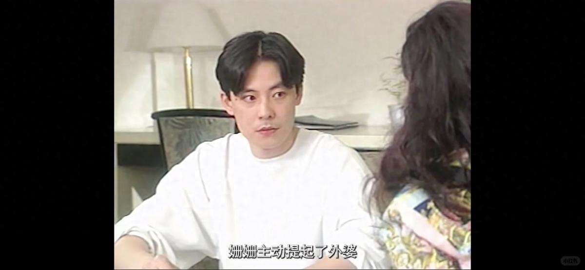 祖孙三代定居美国,57岁演员奢华生活细节曝光,网友深感震撼