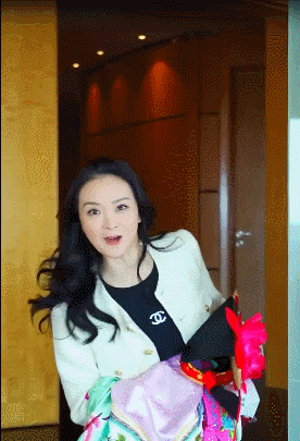 王艳终于熬出头!婆婆去世、老公失联、儿子转性,如今逆袭做自己