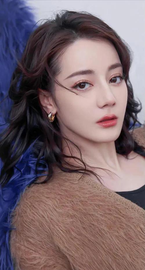 迪丽热巴合同风云下的嘉行布局与艺人发展变局