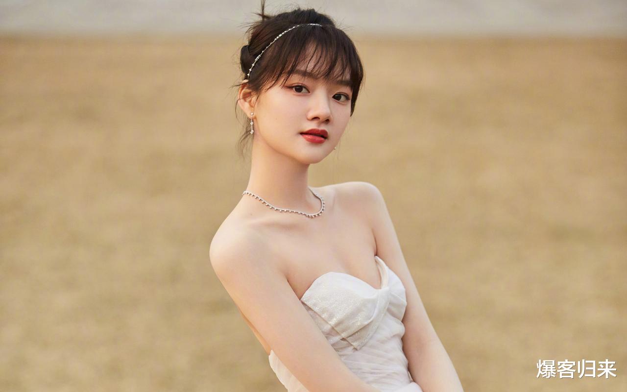 任敏瘦身亮相,美貌惊艳众人,演技与外貌双重期待下她的蜕变之路