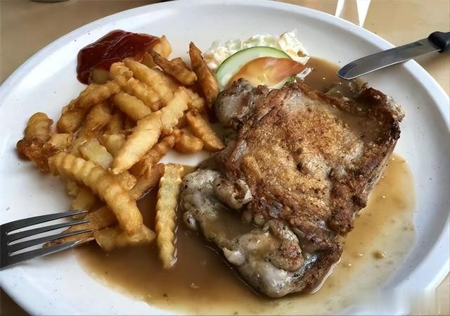 韩国网友的疑问：为什么中国菜看起来不如日本菜和法国菜精致？