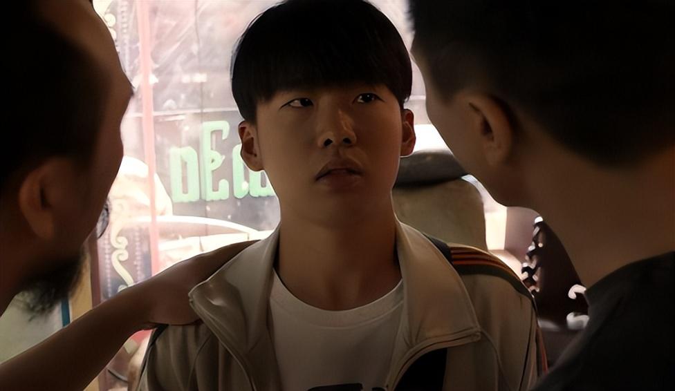 才播4集！口碑炸了，终于有让我熬夜狂追的悬疑黑马剧了！