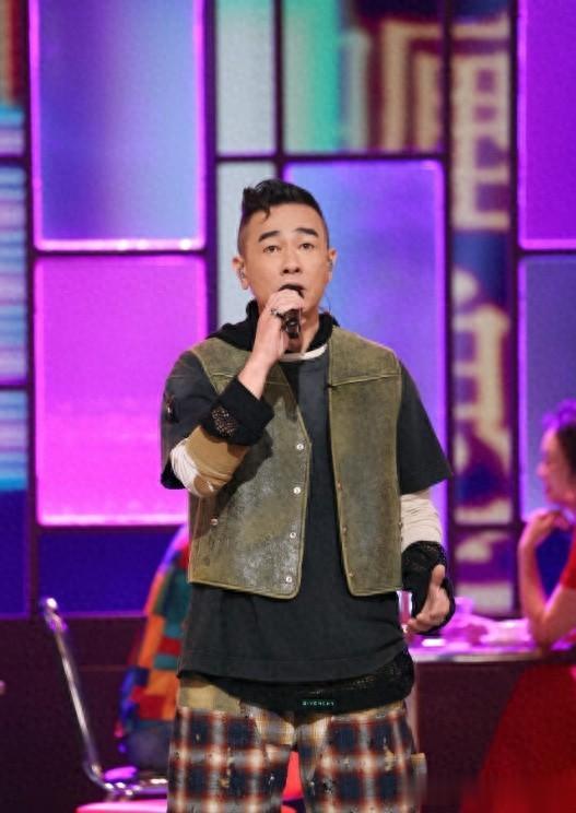 冯远征|陈小春李承铉相聚《我想和你唱》，温暖献歌致敬女性