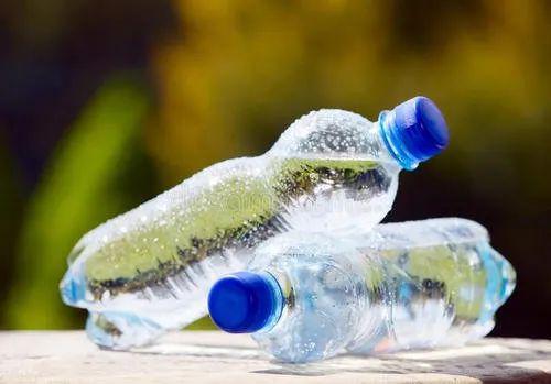 国内暂无解药！死亡率接近100%！医生开出4瓶白酒救回小伙一命