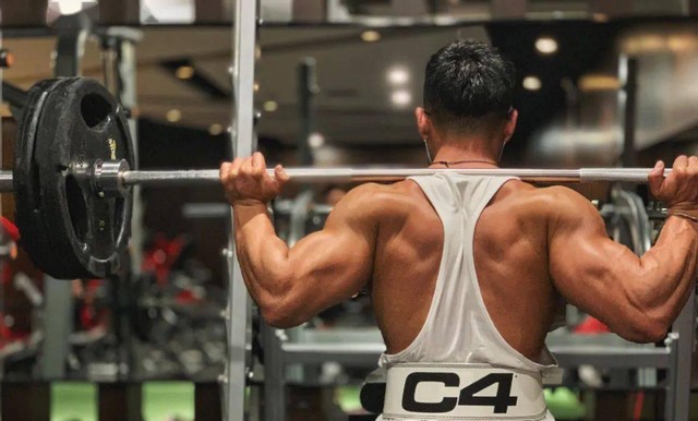 220斤健身网红朴胜贤去世,年仅35岁,整天吃外卖,遗照曝光