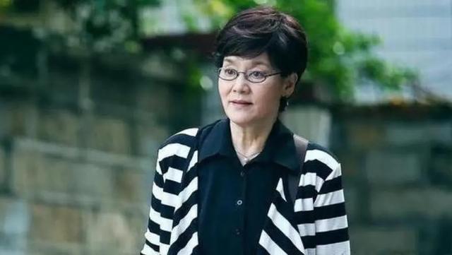 潘虹：13次夺影后，离婚38年单身无儿女，68岁却公开“表白”前夫