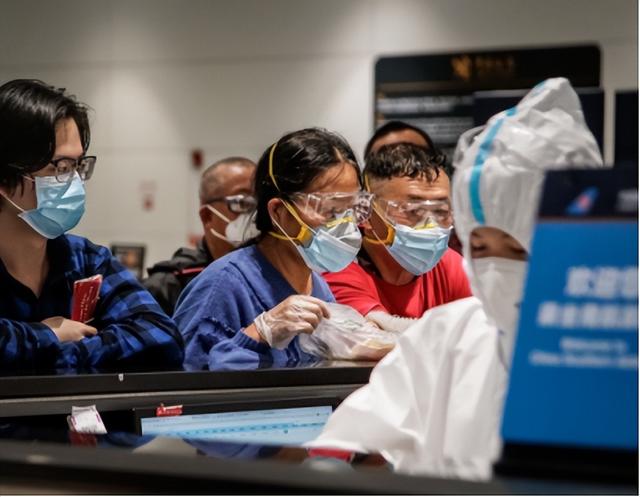 “全网公敌”许可馨,回国后叫嚣无人敢动她,如今去藤校读博