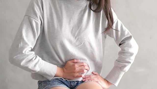 肝胆疏泄失职，胆囊息肉丛生！送你两朵花清热泻火，垃圾一扫而光