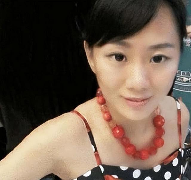 2014年，那个扬言“非5000万富二代不嫁”的周兰君，如今嫁了吗？