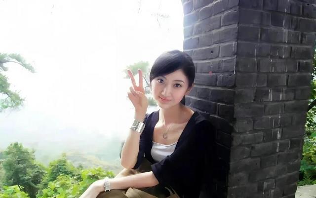 景甜早期,怎么会长这个样子!