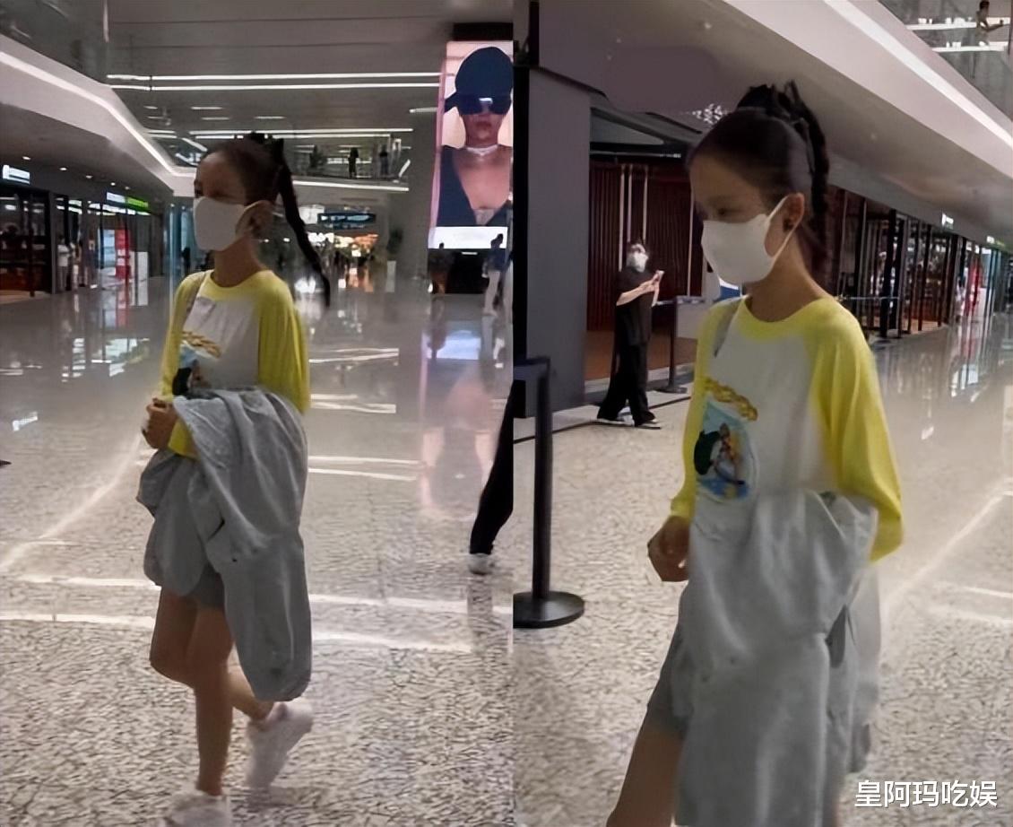 41岁佟丽娅机场被偶遇,本人又黑又瘦,与电视上完全不同