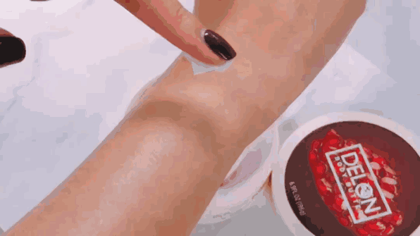 戚薇晒出的一款身体乳火了，堪称平价阿玛尼，网友：用后白嫩不少