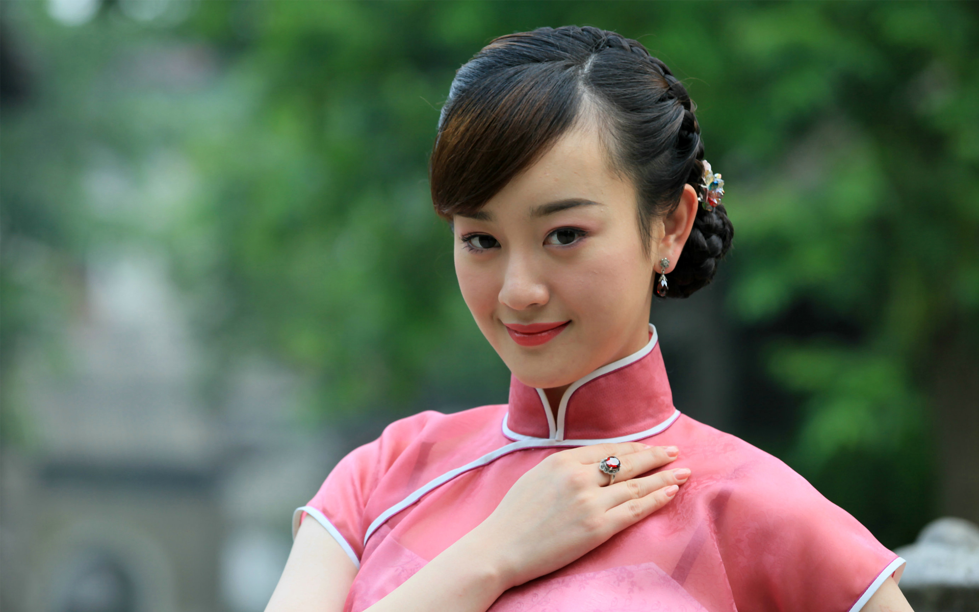 张檬勇敢公开试管育儿历程，坦诚分享获赞，母爱伟大引共鸣