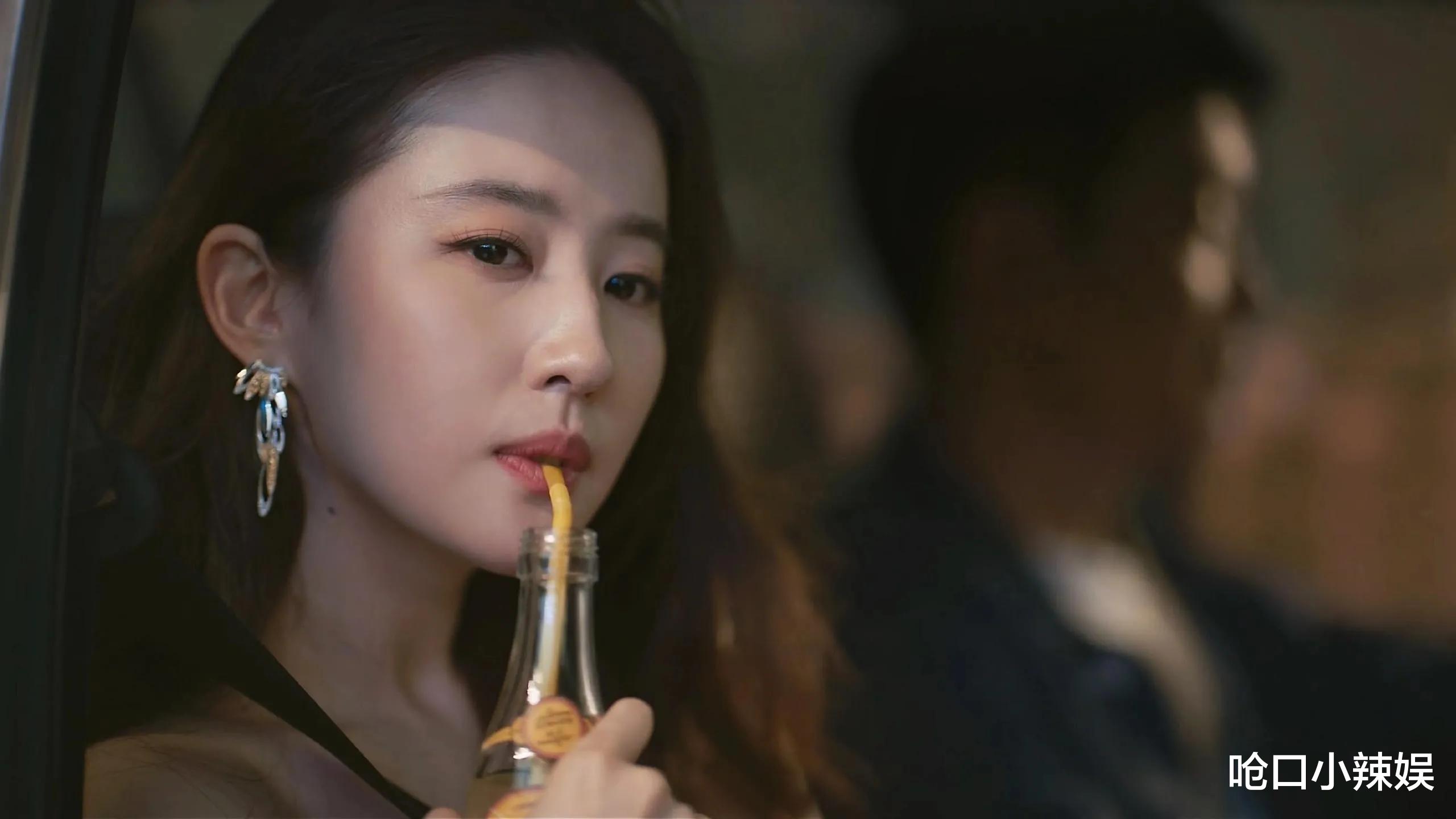 金鹰奖“外籍门”风波:刘亦菲入围资格被删,网友:无妄之灾!