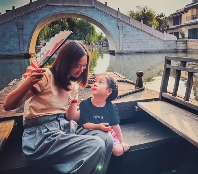 白玉兰奖后续：王阳老婆下场开撕，二王互删微博， 圈内大佬发声