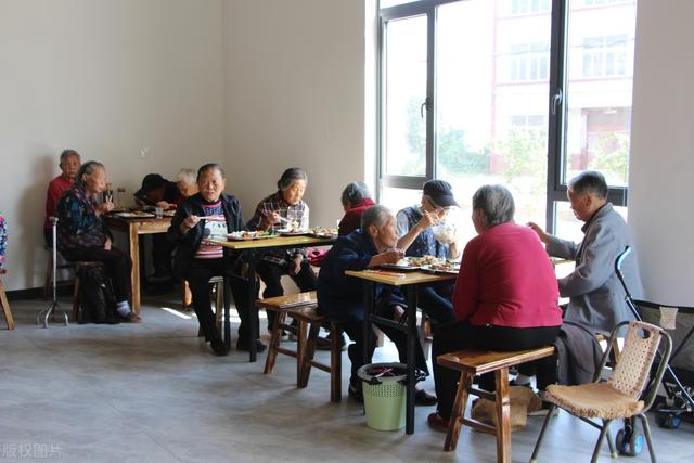 一村一食堂来了，一顿饭3-5元，真的可行吗？