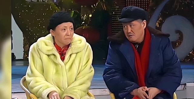 春晚终于放下身段了？陈佩斯的那句“都是爷”，含金量还在升