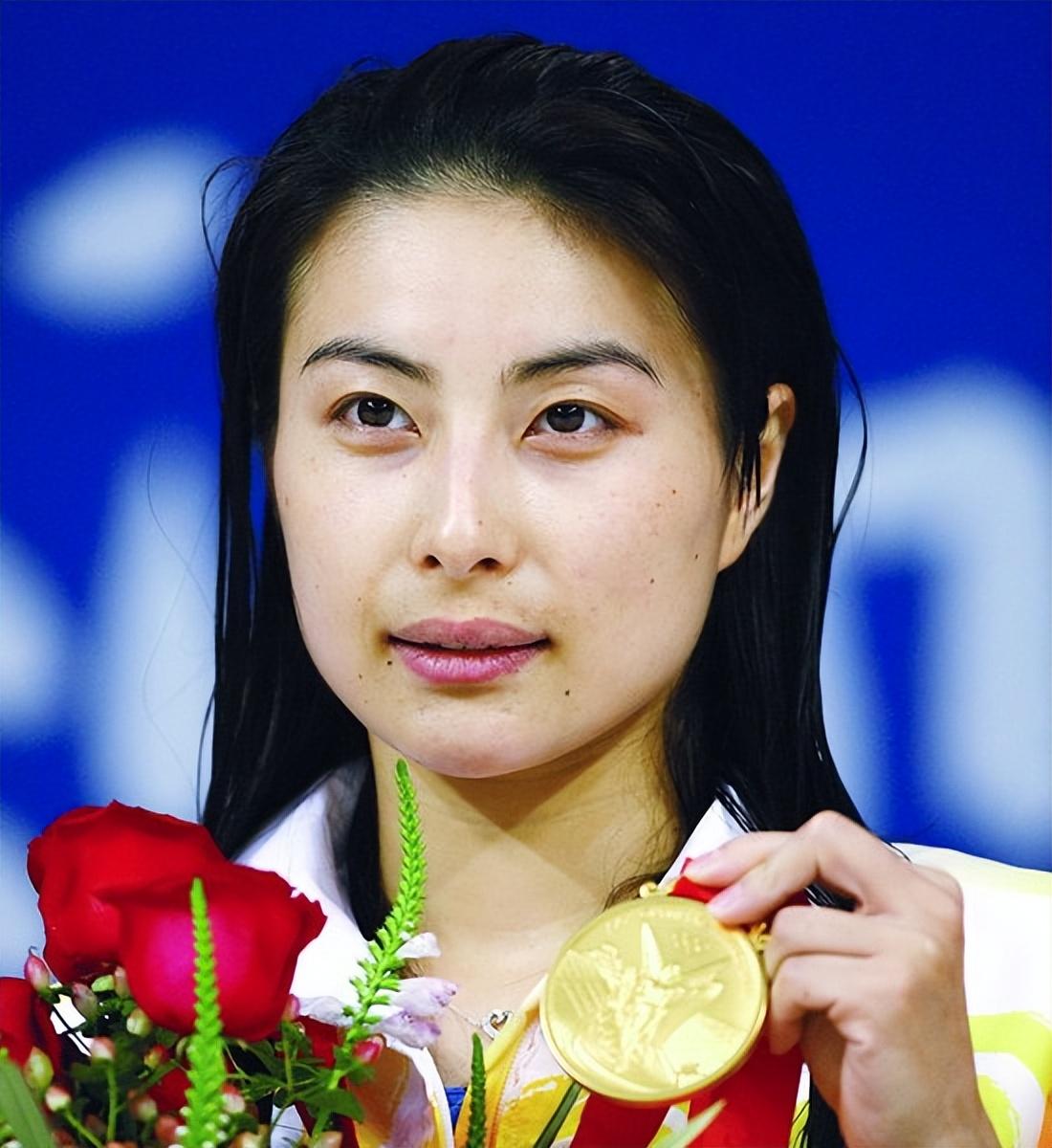 霍启刚怎么也不会想到？娶进家门的郭晶晶一举打破霍家百年家规。