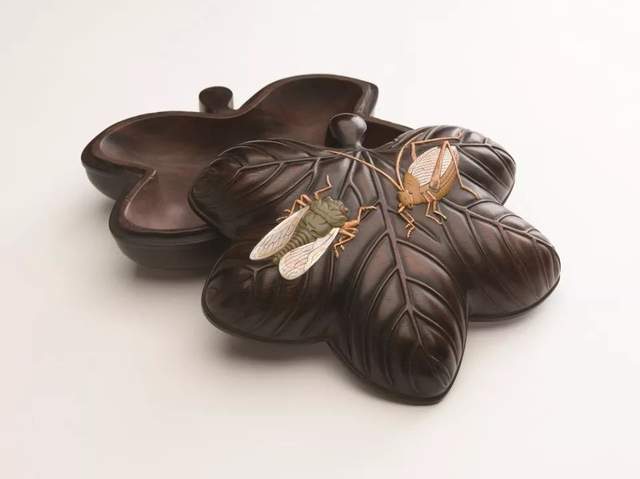 世界五大收藏家之一，他的4000件古董