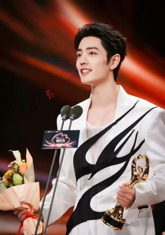 平心而论,内娱真正的绝色美男只有12位,他们酷帅雅痞,清新性感