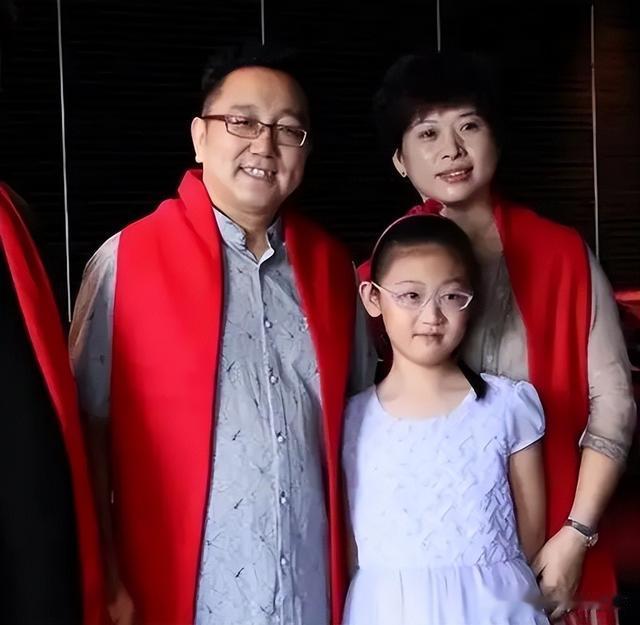 演员句号：再婚娶丫蛋为妻，尽心孝顺岳父岳母，活成了孝子贤夫