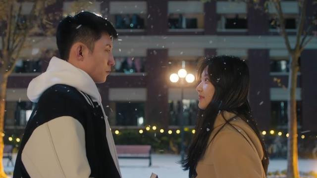 仅播1小时拿飙升榜第一，继《太阳的后裔》后，终于有剧可追了