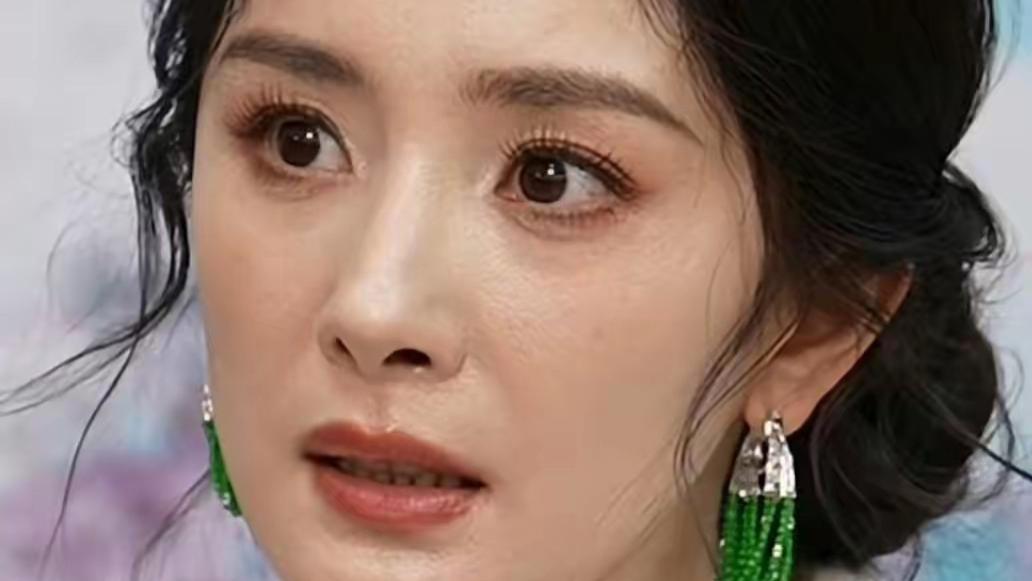 央视镜头成照妖镜，刘亦菲妆容脏，陈都灵嘴歪，杨幂疲惫到不敢认