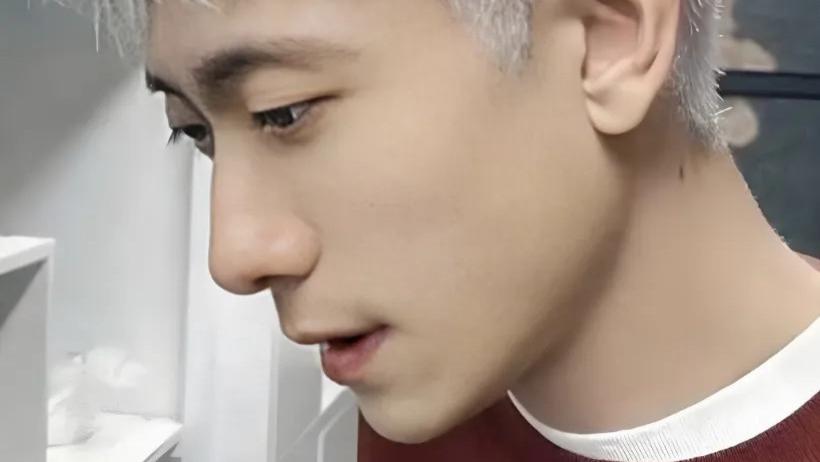 张一山深夜发文，官宣新身份，即将走上另一条康庄大道