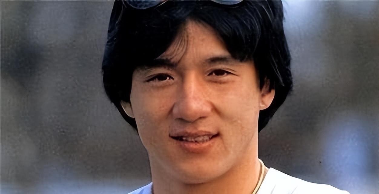 70岁风流成性的成龙,终究还是要为曾经的荒唐行为“买单”