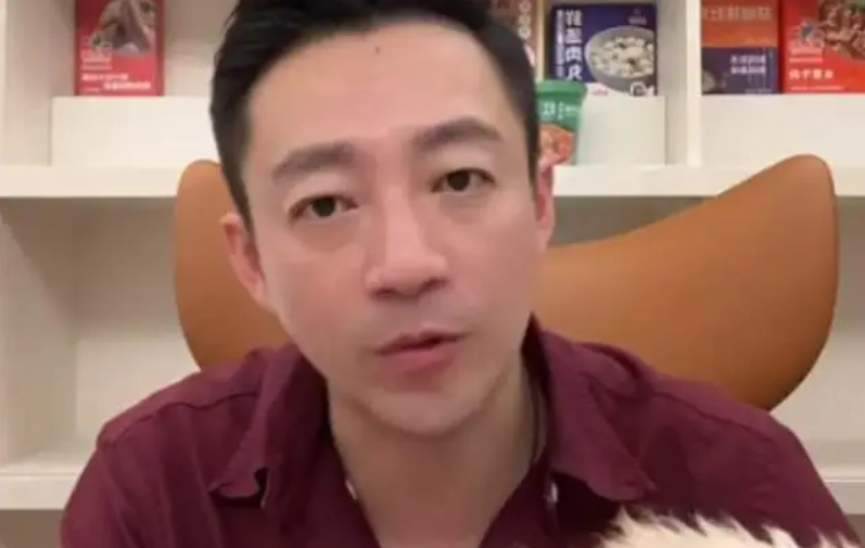 \汪小菲再现柔情，携保姆返台照料孩童，谈及报案风波感言心情沉重\