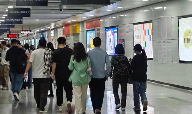 发现上个班，也有好多人情世故