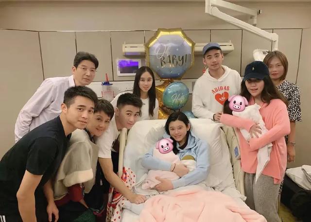 何猷君谈儿子出生,直言内心愧疚曾想过让妻子提前生产,只为父亲