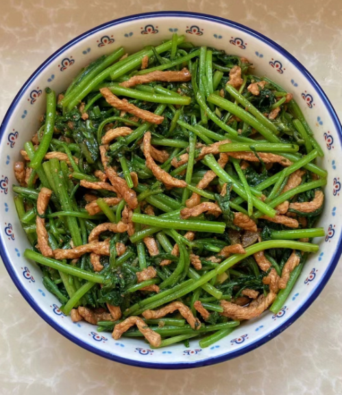 五月到了，遇见这菜别瘦肉，解馋开胃，营养全面，睡眠更好了！