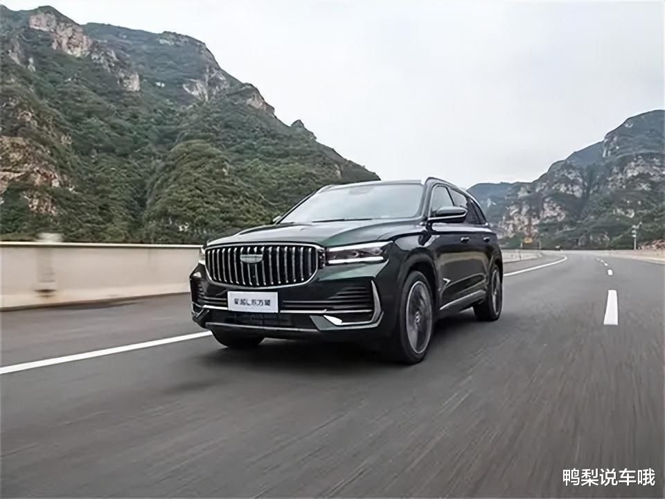 经常跑高速，建议买安全操控强的汽车，这两款开起来稳如高铁