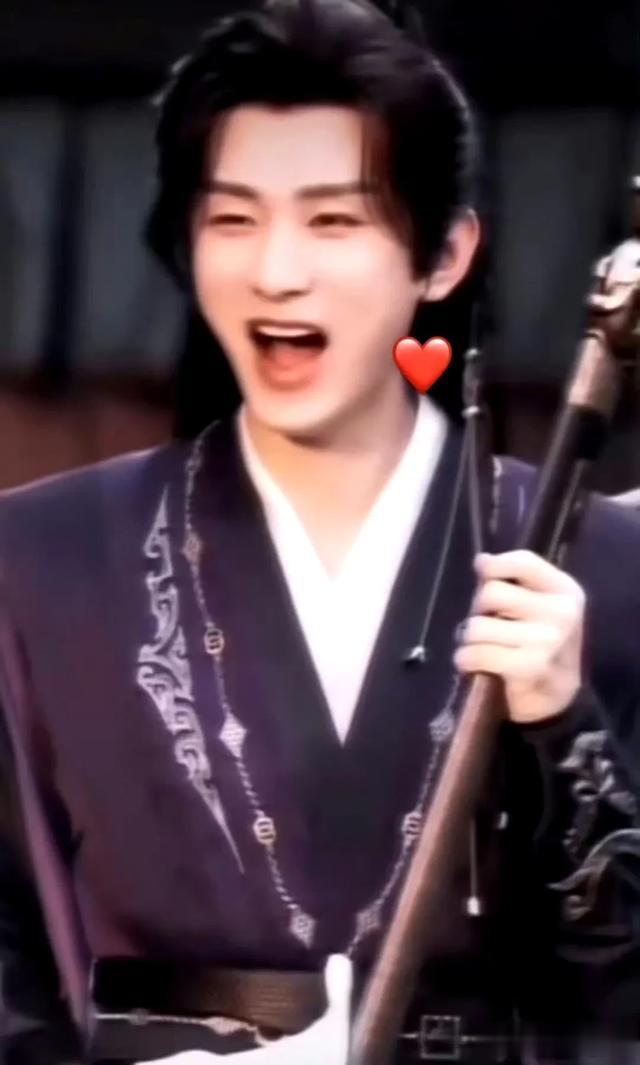 6.13娱乐瓜\uD83C\uDF49:杨紫赵丽颖成毅任嘉伦罗云熙龚俊