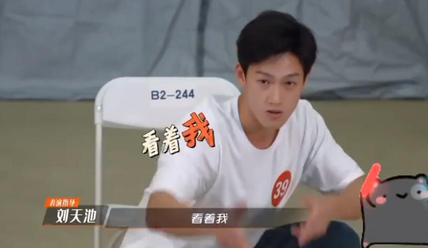 一夜爆火的李昀锐,把娱乐圈的人情冷暖、拜高踩低体现得淋漓尽致