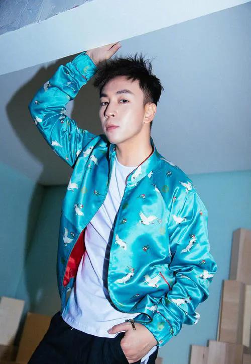 从少林寺走出的5位影视之星,个个演技非凡,最佩服最后1位