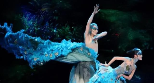 杨丽萍“御用”男舞伴跳楼自杀，知情人透露从39楼跳的很决绝!