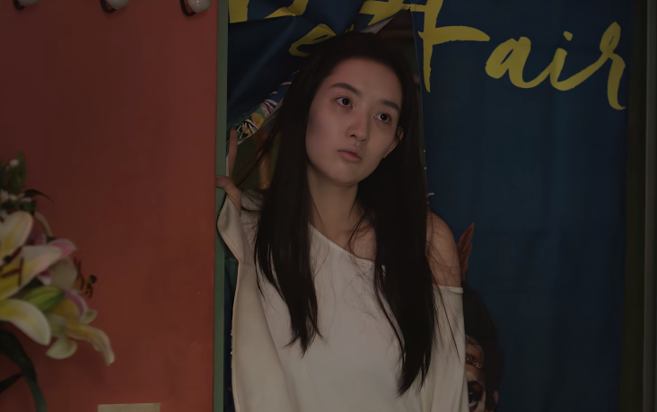 《边水往事》女赌王荣姐:戏里土掉渣,年轻靓到炸,还是挂历女神