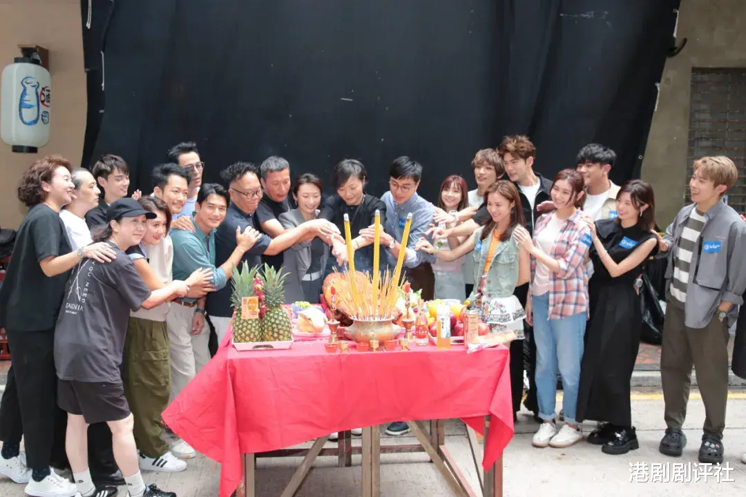 前TVB男星为新剧努力增肥,直言一日五餐最辛苦,十年前曾因病辞演男主角